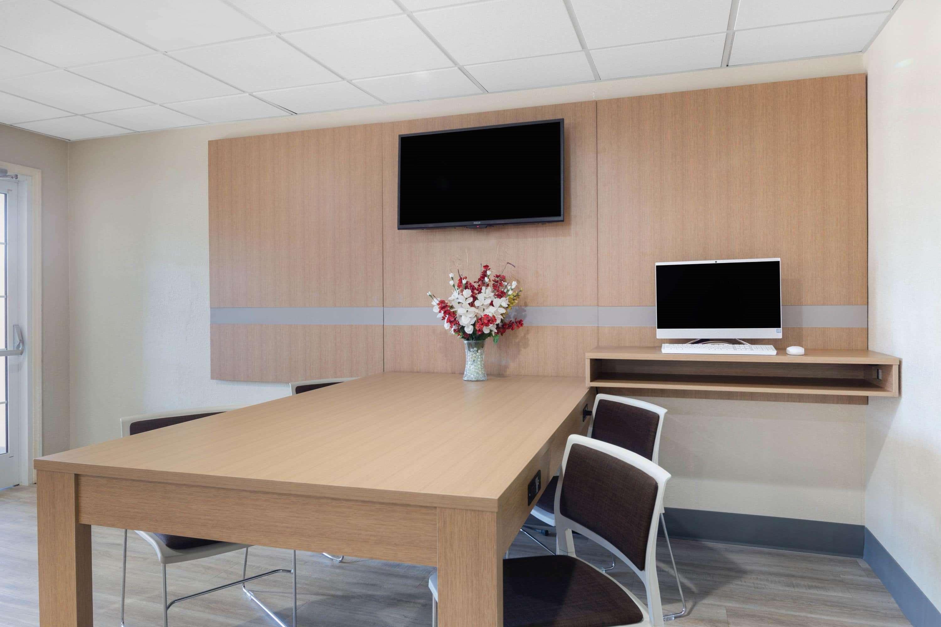 Microtel Inn & Suites By Wyndham Florence Exteriör bild